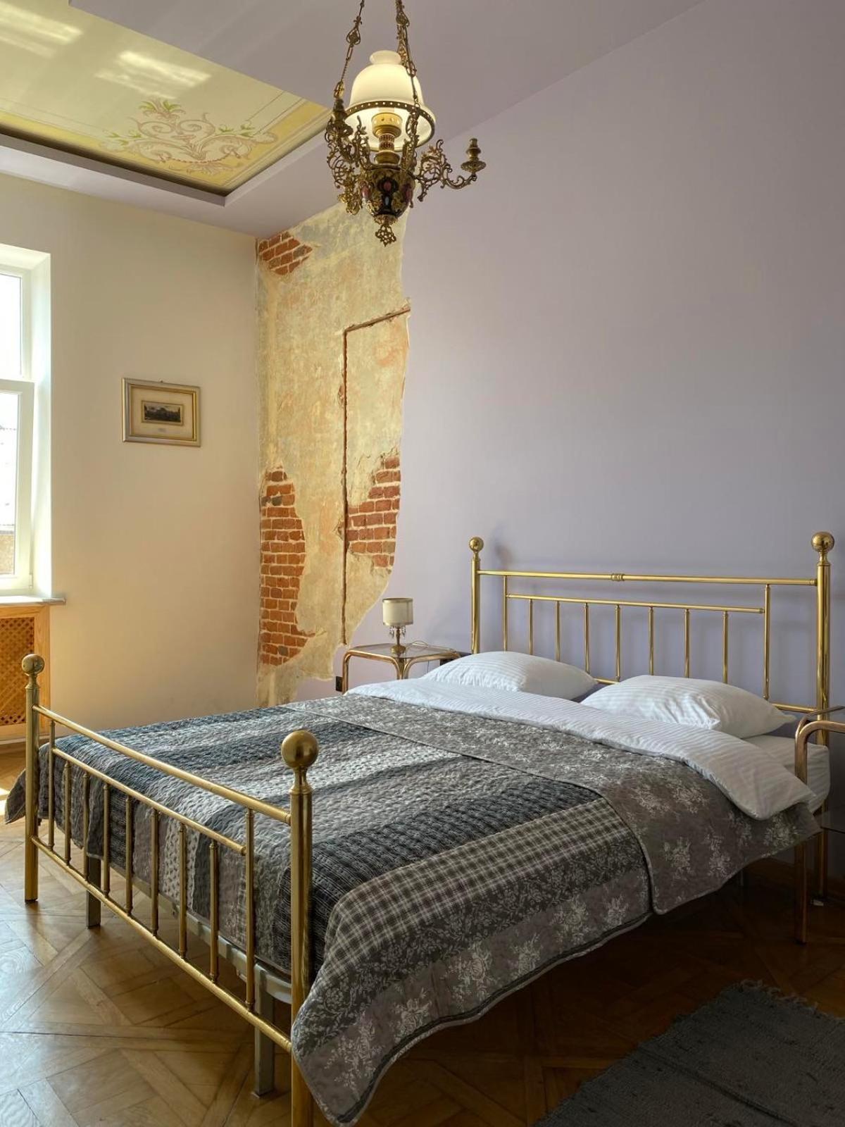 3 Bedrooms Apartment On Nasypna 3 Leopoli Esterno foto